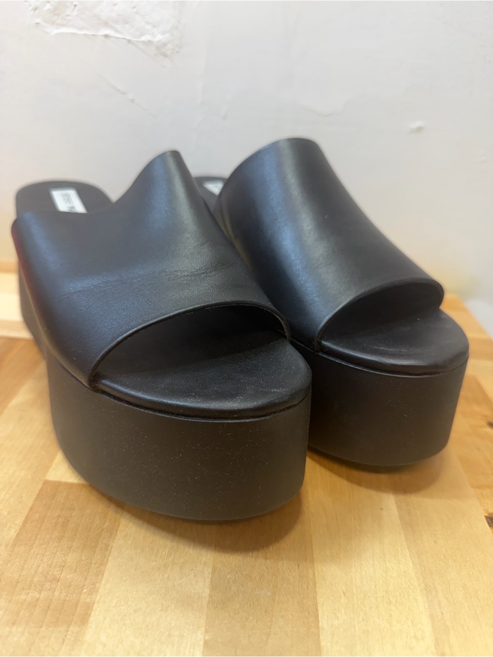 Steve Madden Black Platform Slide Wedges - Women size 10 - Picture 7 of 8
